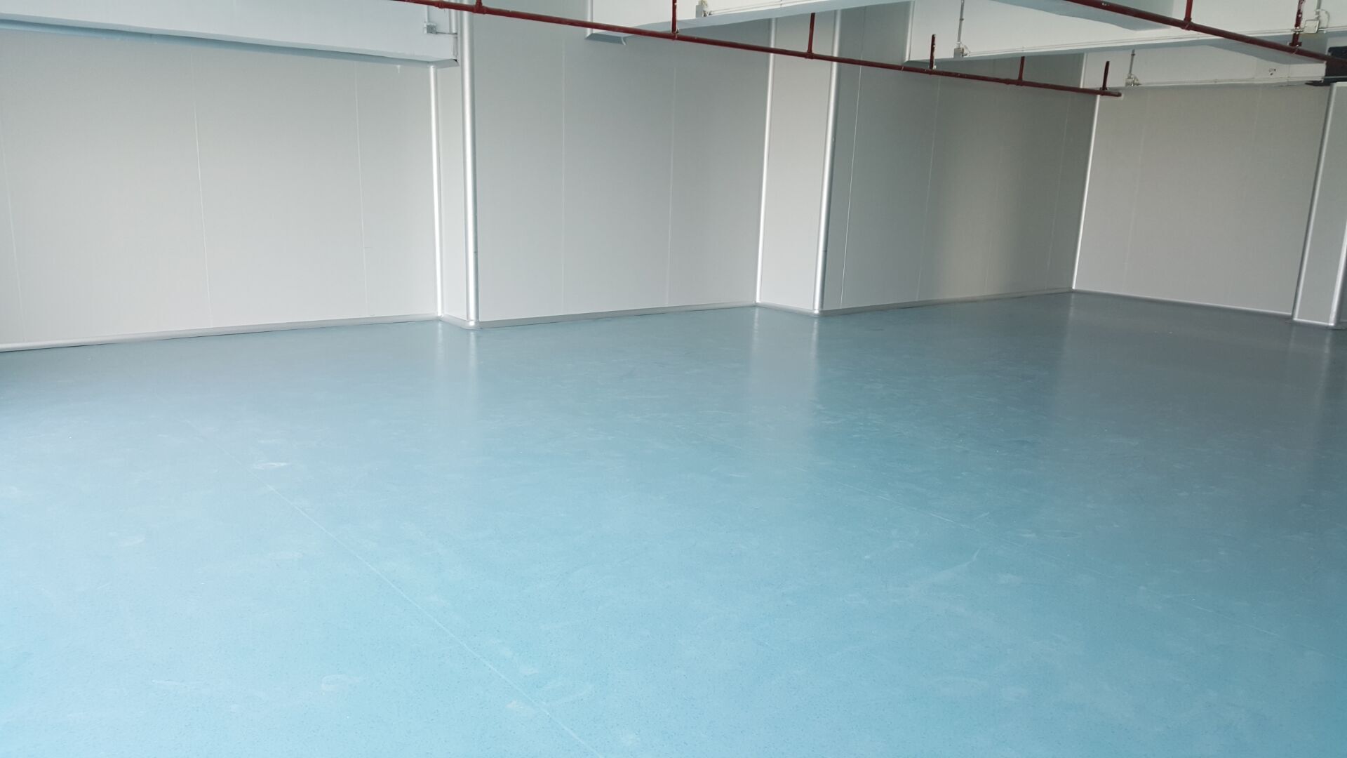 廠房地面令你因擾的地板不夠耐磨問題，如此這般解決可好